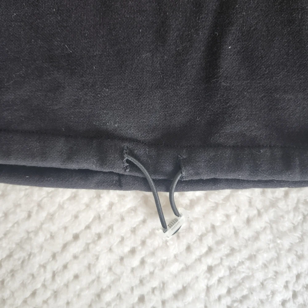 H&M Divided  Cropped Sweatshirt  Size S - Picture 5 of 8